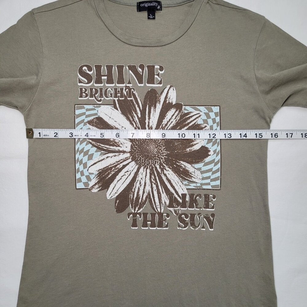 Originality Shine Bright Sunflower Graphic Tee Sage Green Girls Large Boho - Picture 7 of 8